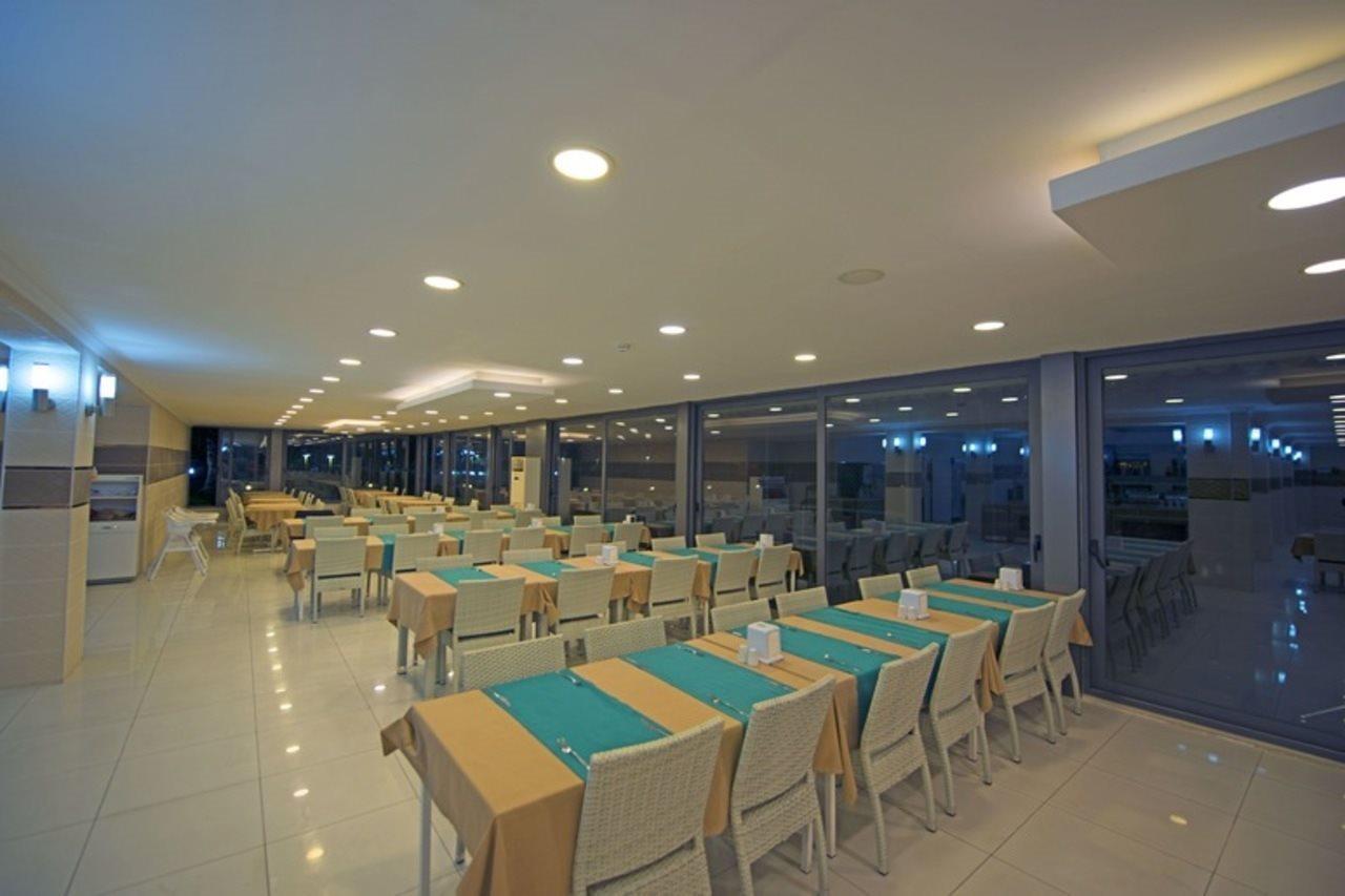Ada Newday Hotel 4*